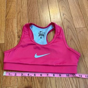 Nike sports bra CM